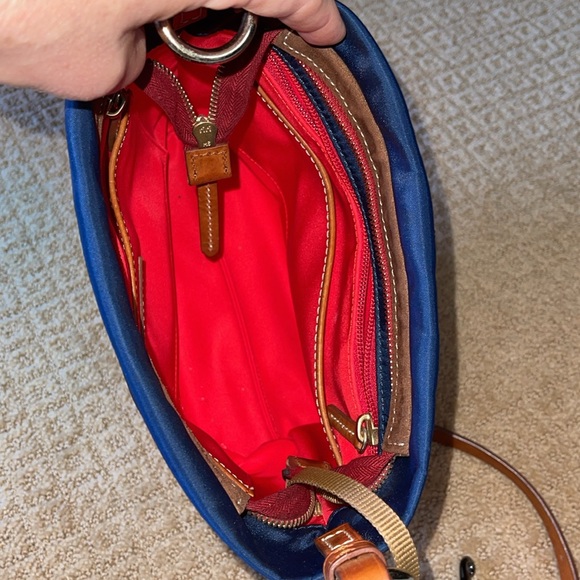 Dooney & Bourke crossbody bag - Picture 3 of 4